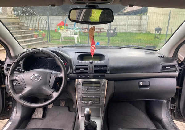 Toyota Avensis cena 8999 przebieg: 267000, rok produkcji 2006 z Świdwin małe 154